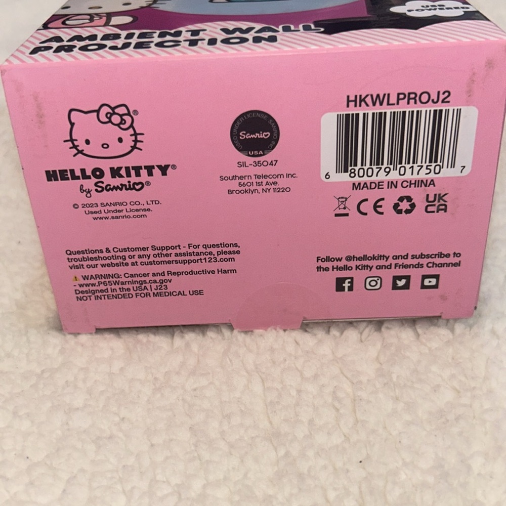 Hello kitty wall protector - Picture 4 of 6